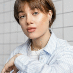 Chic Short Weavons